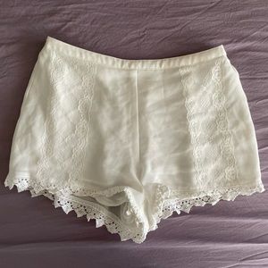 Kendall and Kylie White lace shorts